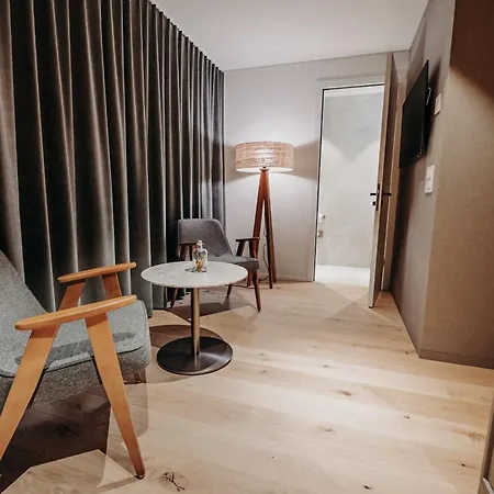 Parkhotel Schoenegg 3*