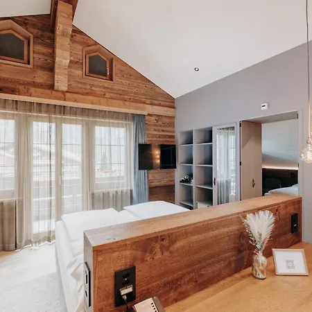 Parkhotel Schoenegg 3*