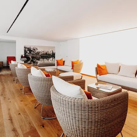 Parkhotel Schoenegg 3*