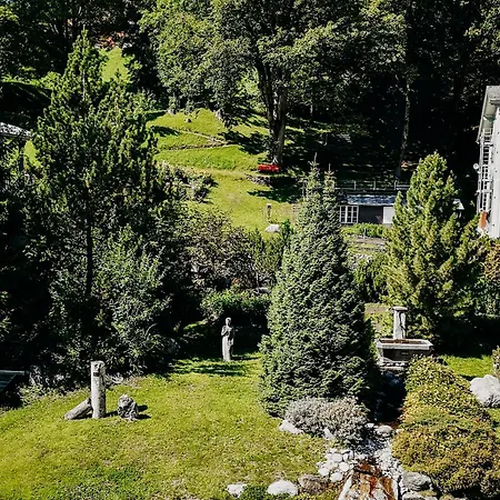 Parkhotel Schoenegg Отель Гриндельвальд