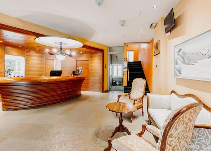 Отель Parkhotel Schoenegg