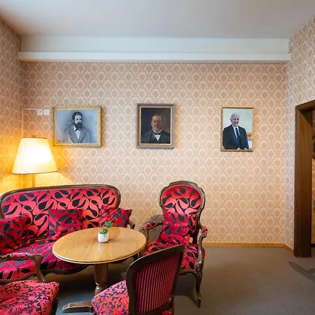 Hotel Parkhotel Schoenegg 3*